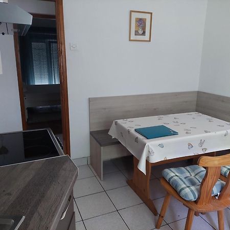 Apartmani Mujagic Batomalj Екстериор снимка