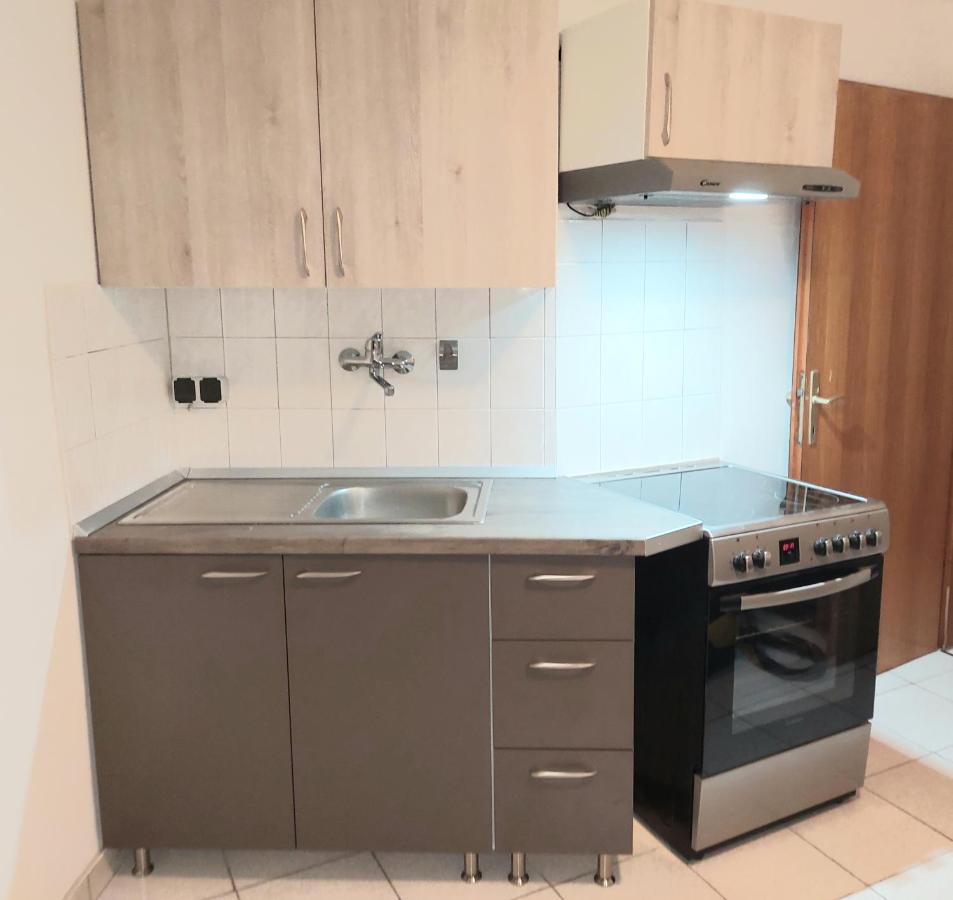 Apartmani Mujagic Batomalj Екстериор снимка