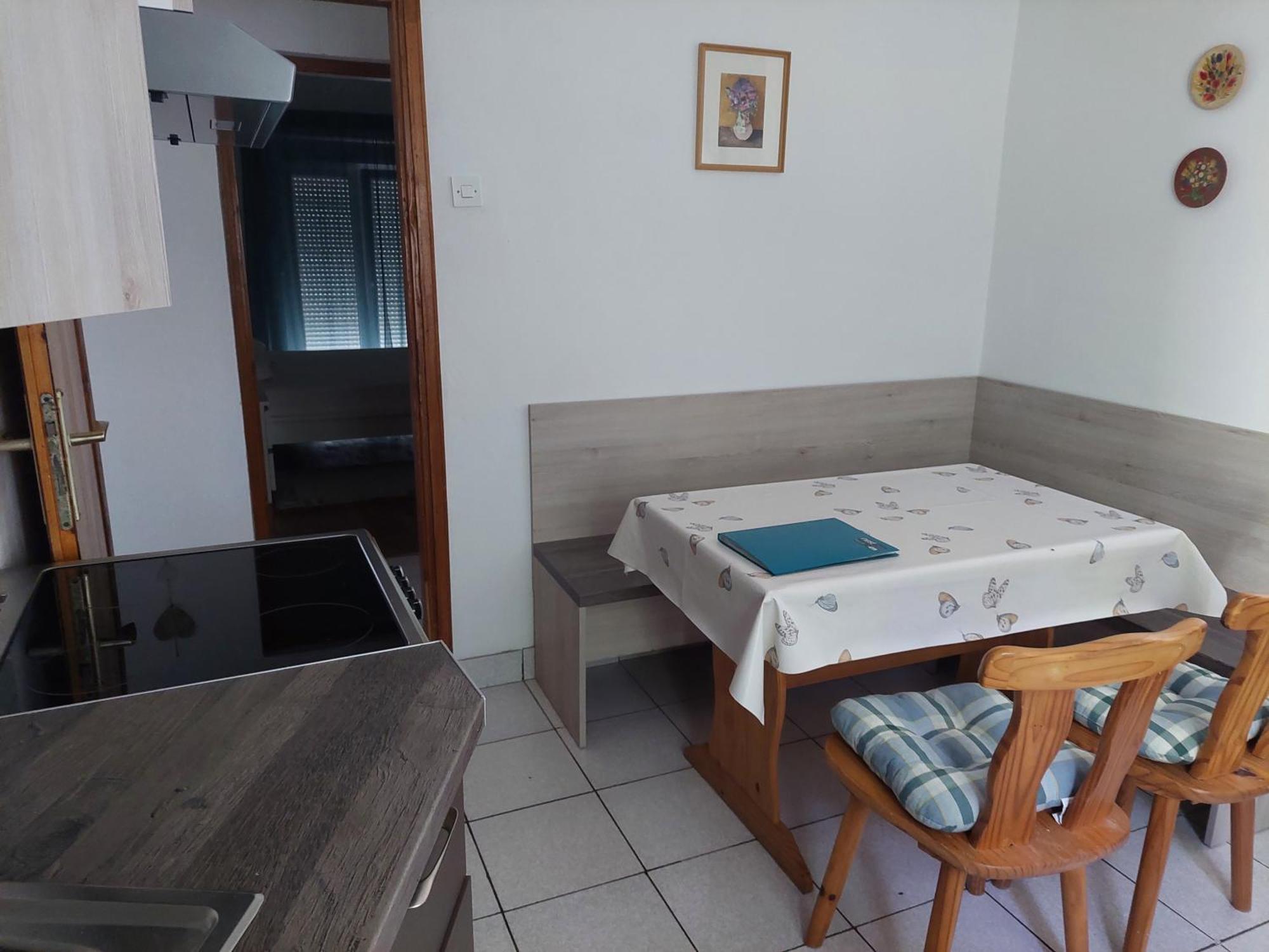 Apartmani Mujagic Batomalj Екстериор снимка